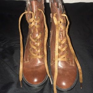 Leather 2inch heel boots